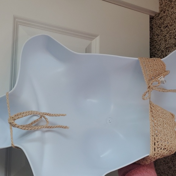 Forever 21 Crochet Crop Top - Picture 3 of 7